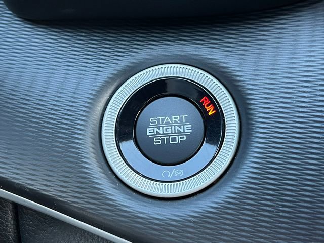 Used 2023 Jeep Grand Cherokee L Laredo image 31