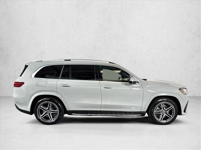 Used 2024 Mercedes-Benz GLS 450 4MATIC image 4