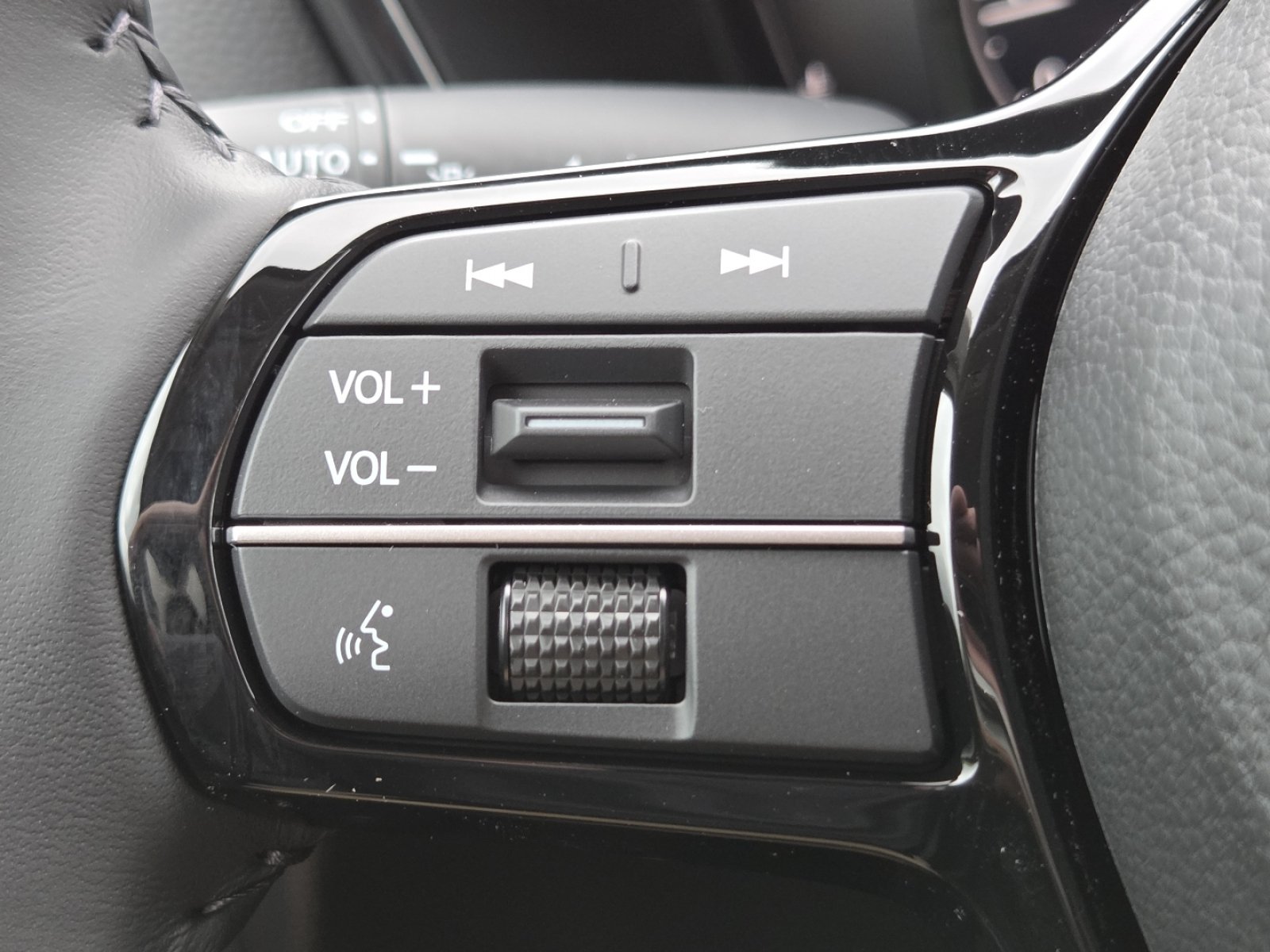 New 2026 Honda CR-V EX-L image 11