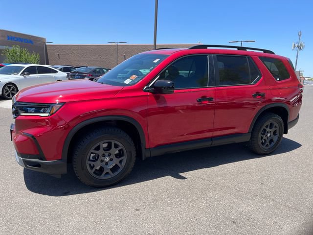 Certified 2025 Honda Pilot TrailSport