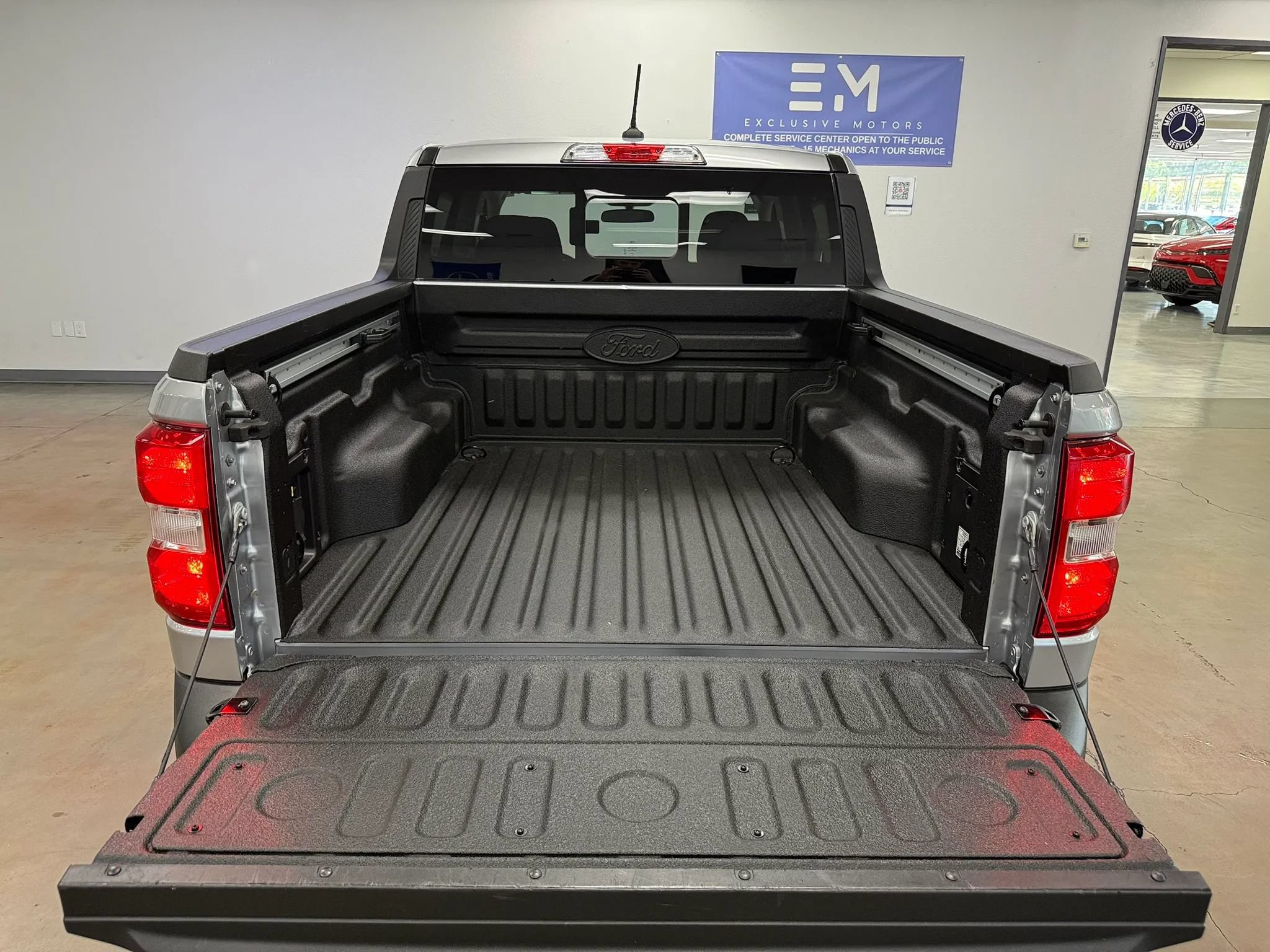 Used 2023 Ford Maverick XLT w/ XLT Luxury Package FWD image 8