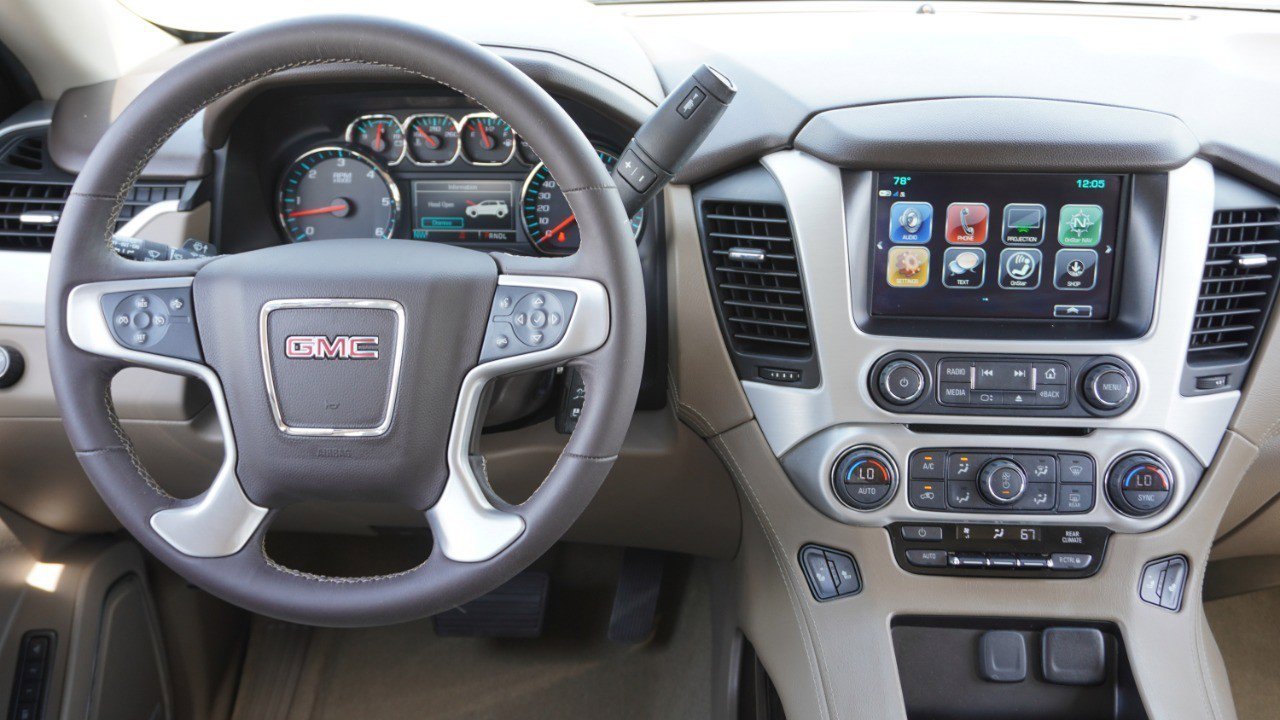 Used 2018 GMC Yukon XL SLT image 30