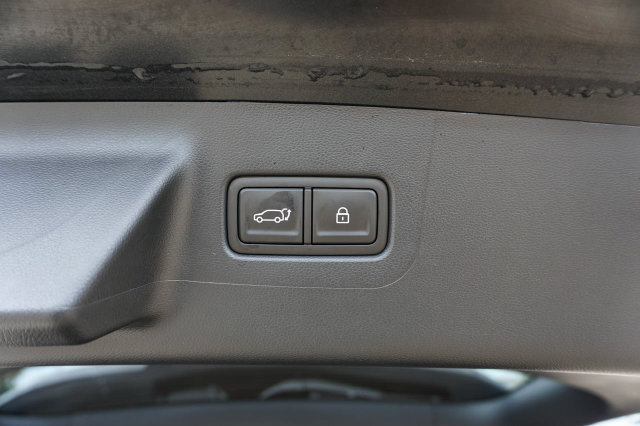 Used 2026 Hyundai Santa Fe SEL FWD image 11