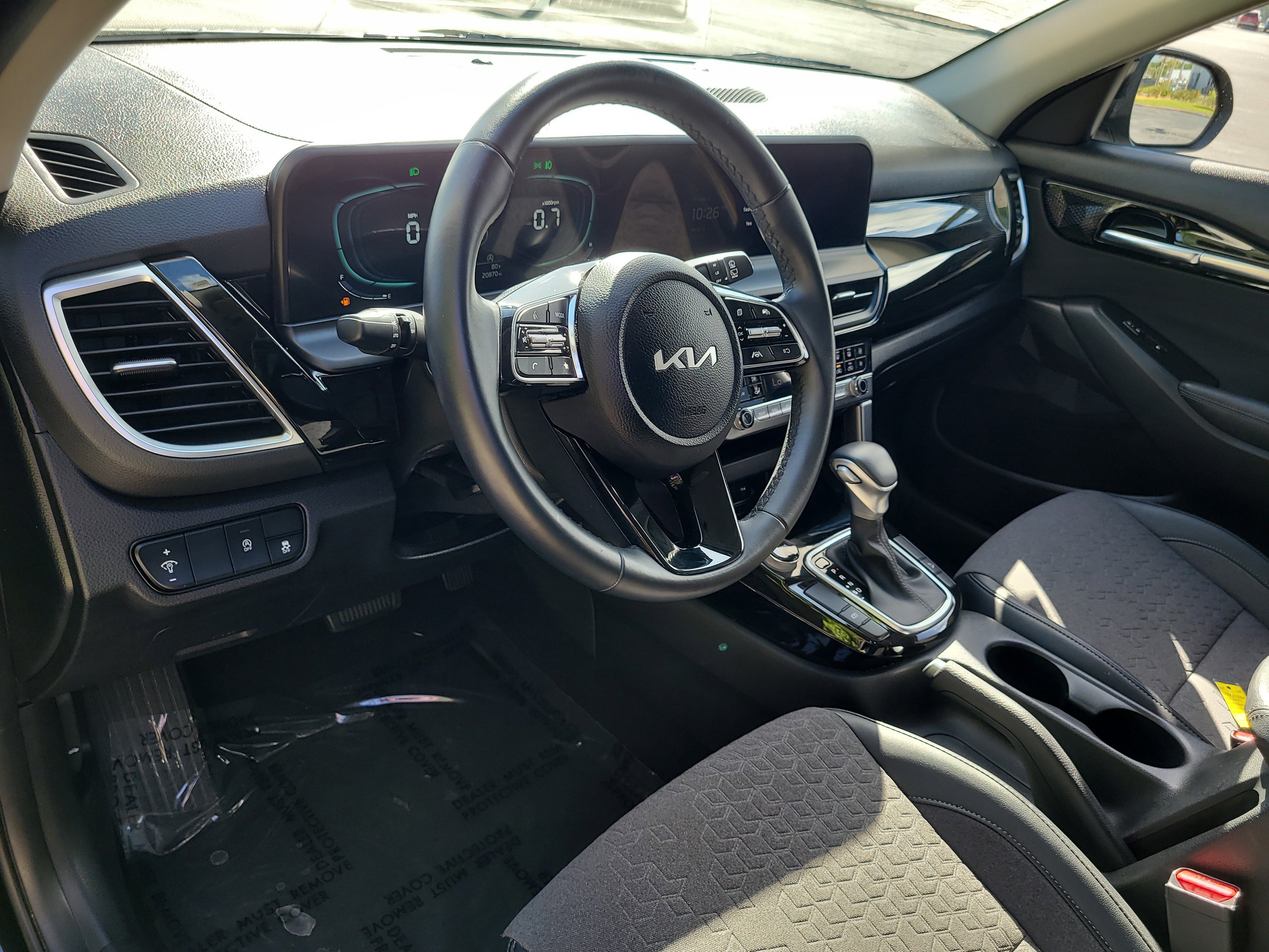 Used 2025 Kia Seltos S image 19