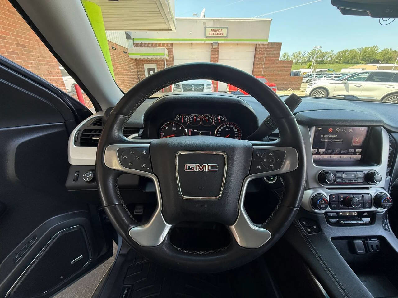 Used 2016 GMC Yukon XL SLT AWD/4WD image 23