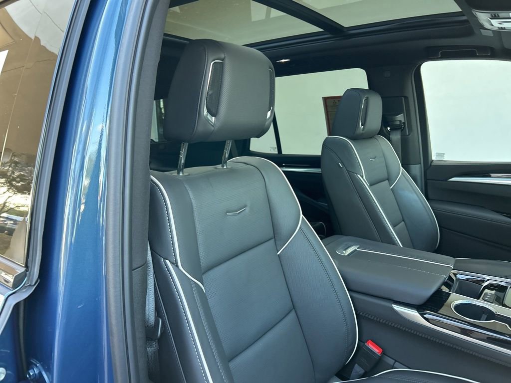 Used 2026 Cadillac Escalade Sport image 24