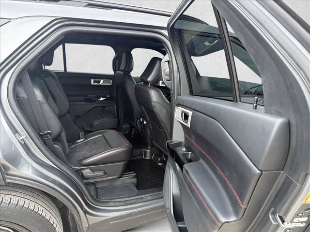 Used 2022 Ford Explorer ST-Line w/ Class IV Trailer Tow Package RWD image 16