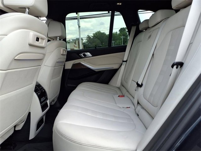 Used 2022 BMW X5 xDrive40i w/ Premium Enhanced Package image 10