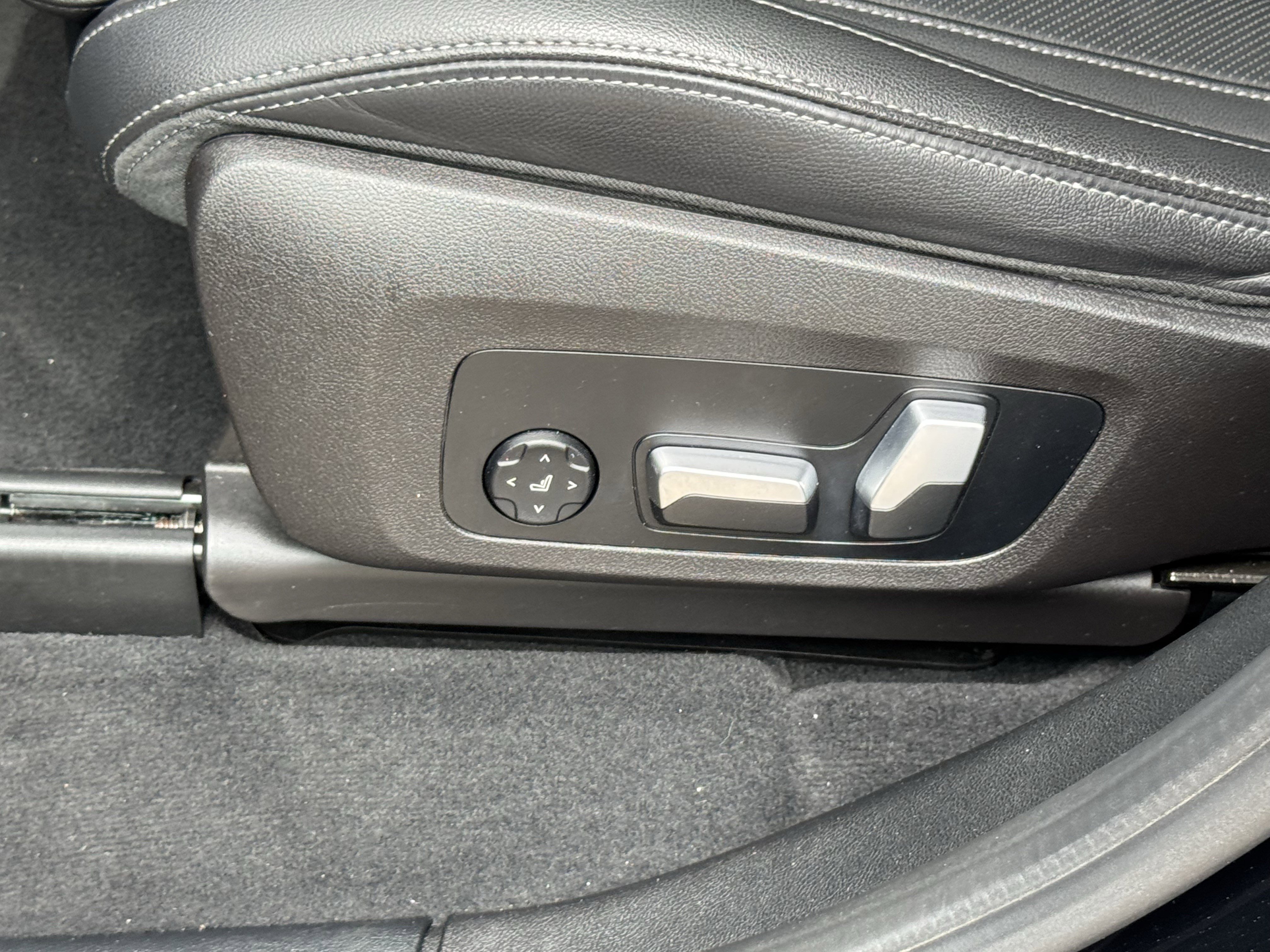 Used 2022 BMW X3 sDrive30i w/ Convenience Package RWD image 27