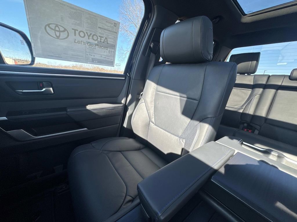 New 2025 Toyota Tundra Platinum w/ TRD Off-Road Package image 28
