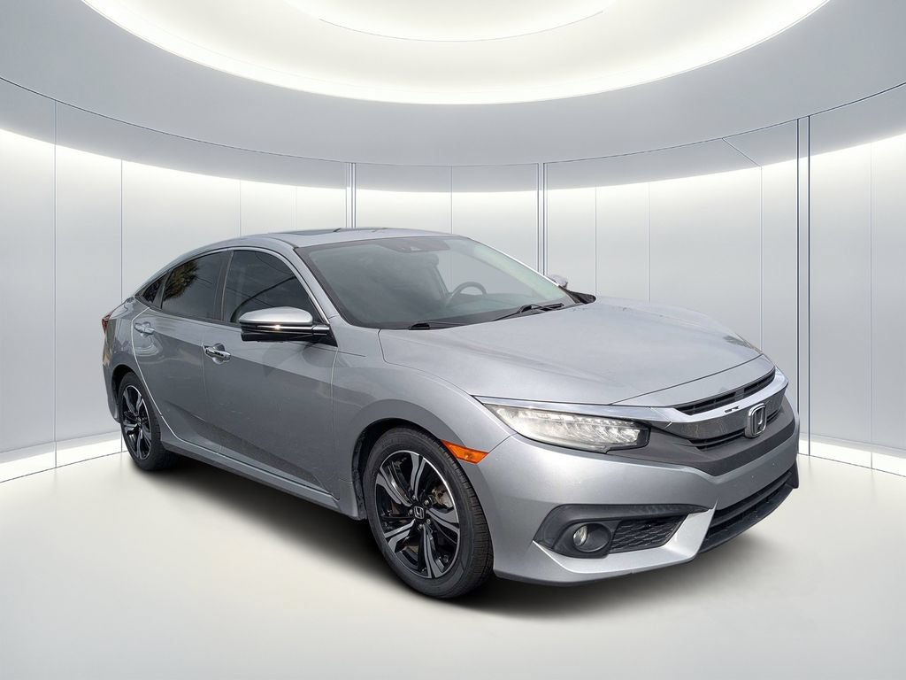 Used 2017 Honda Civic Touring image 2