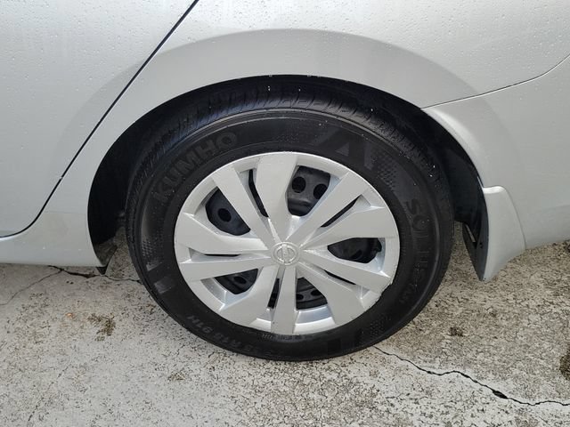 Used 2025 Nissan Versa S w/ Trunk Package FWD image 5