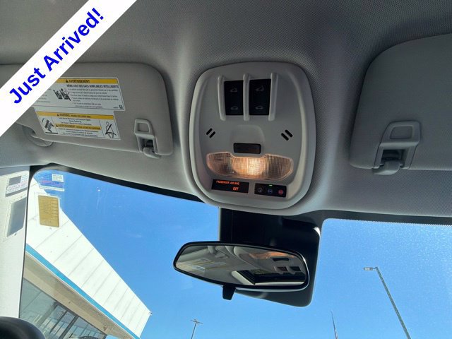Used 2024 Chevrolet Trax ACTIV w/ Sunroof Package FWD image 32
