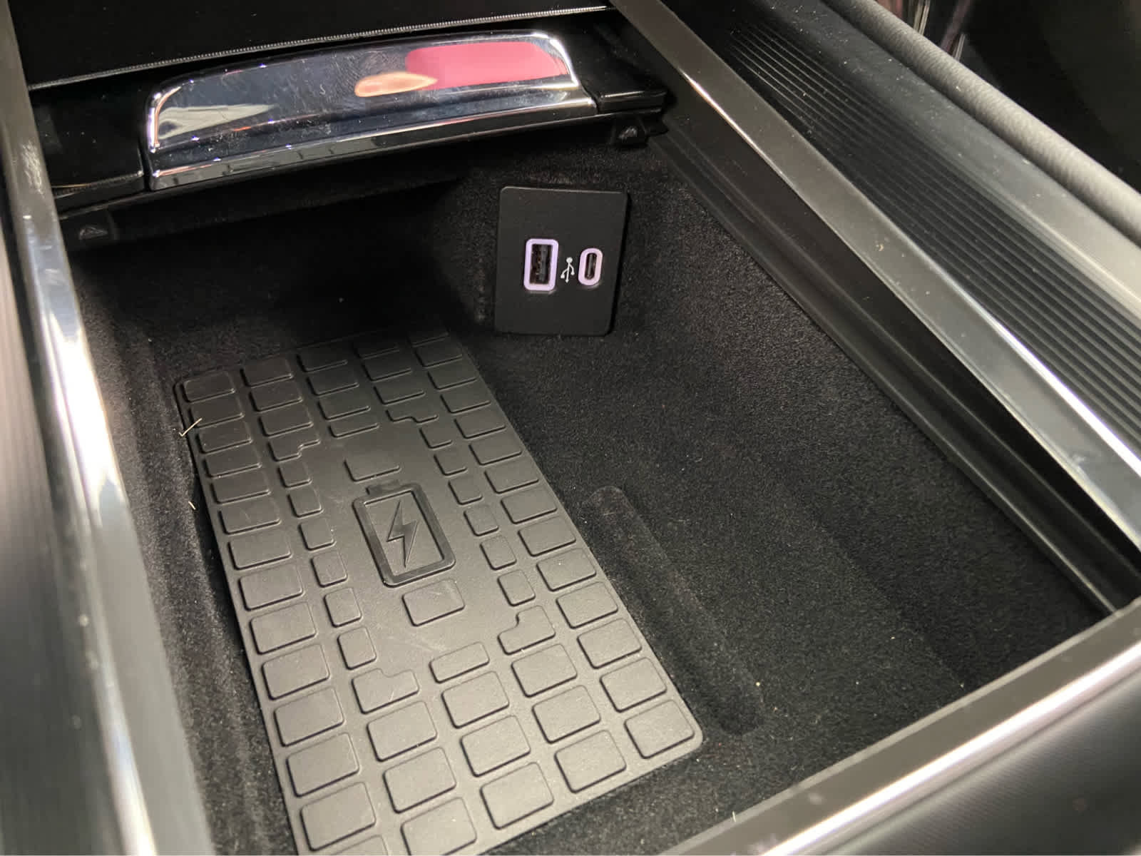 Used 2025 Lincoln Corsair Reserve w/ Jet Appearance Package image 41