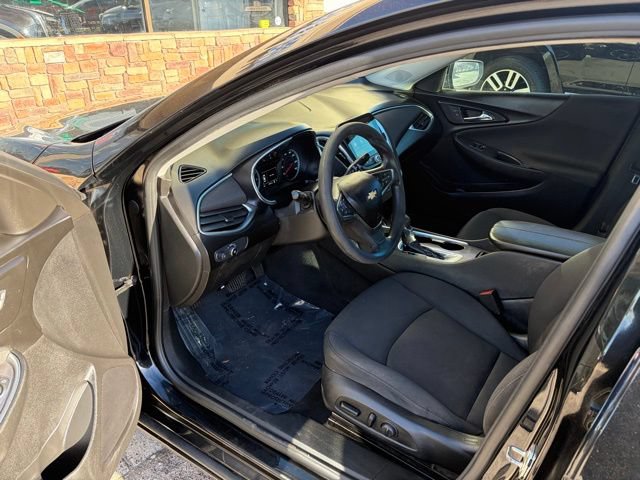 Used 2021 Chevrolet Malibu LT FWD image 13