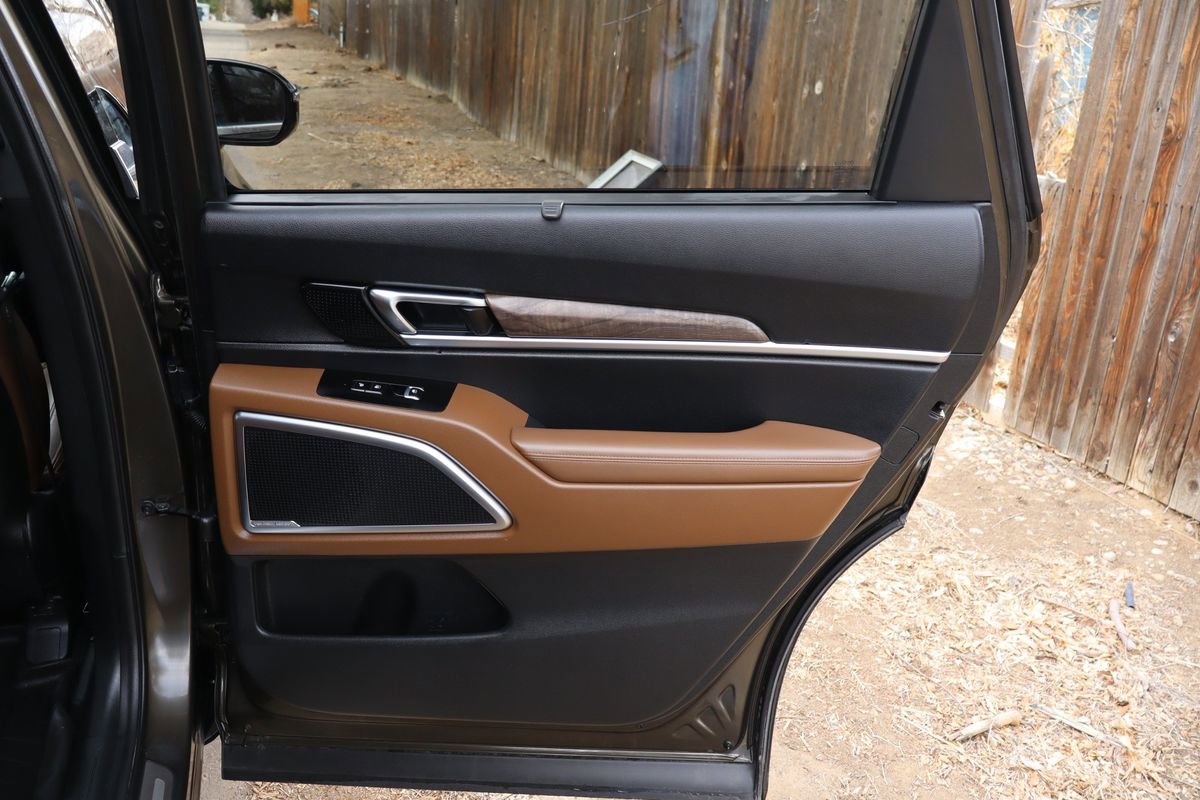 Used 2020 Kia Telluride SX w/ SX Prestige Package image 27