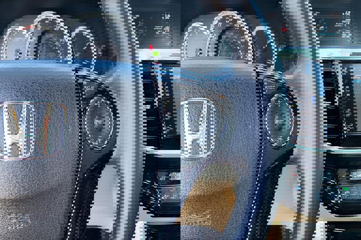 Used 2016 Honda Accord EX-L image 25