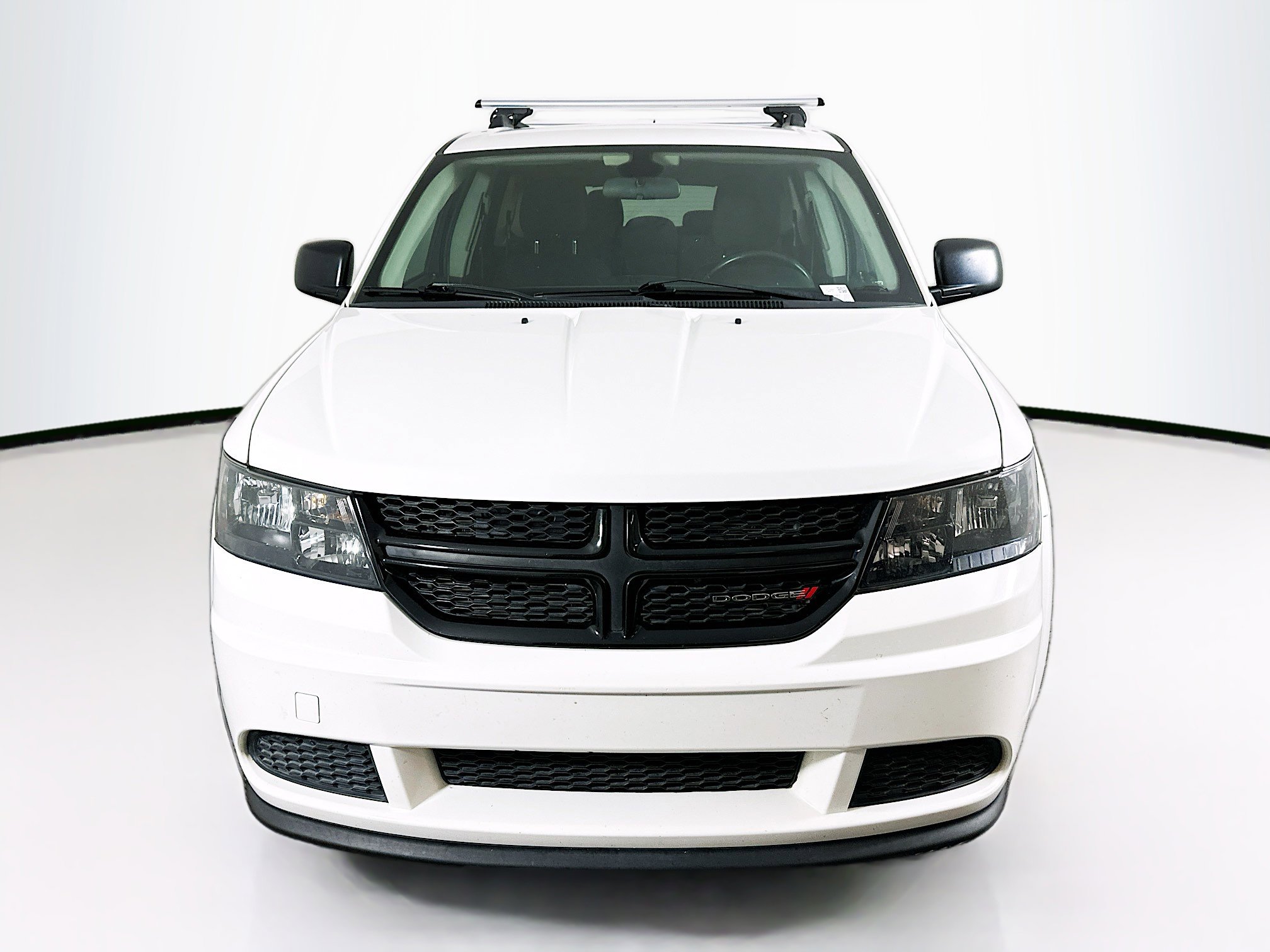 Used 2018 Dodge Journey SE w/ Popular Equipment Group FWD image 2