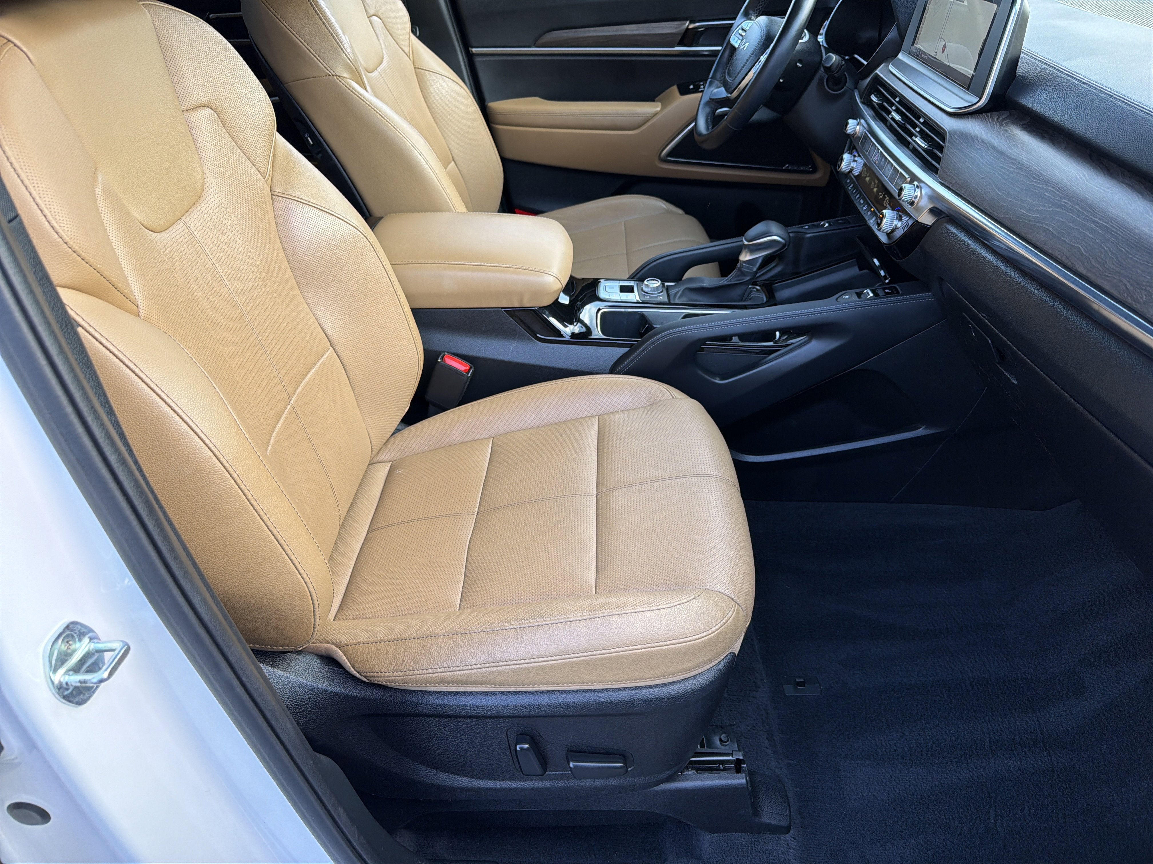 Used 2022 Kia Telluride SX w/ Towing Package image 11