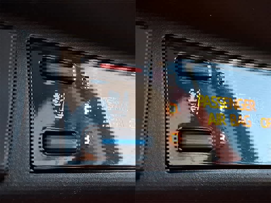 Used 2019 Toyota RAV4 Adventure image 18