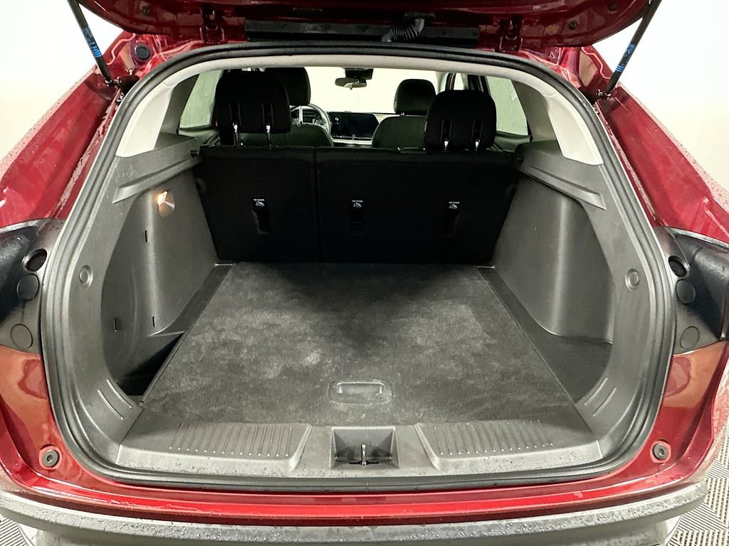 Used 2025 Chevrolet Trax LS w/ LS Convenience Package image 24