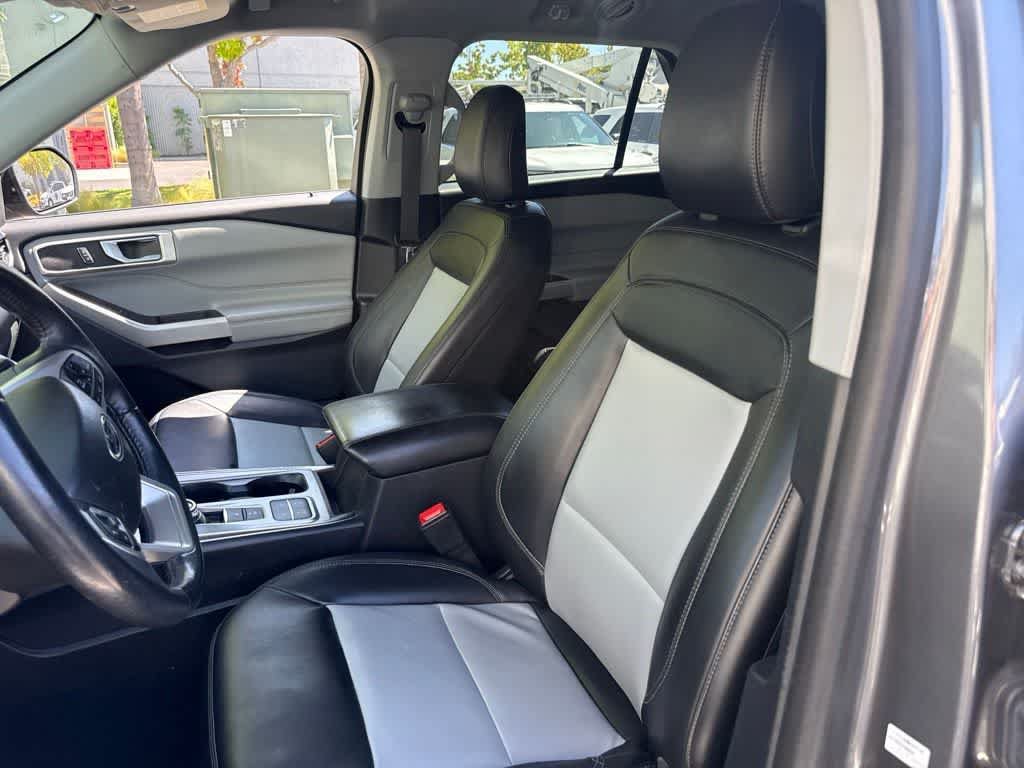 Certified 2023 Ford Explorer XLT w/ Equipment Group 202A RWD image 12
