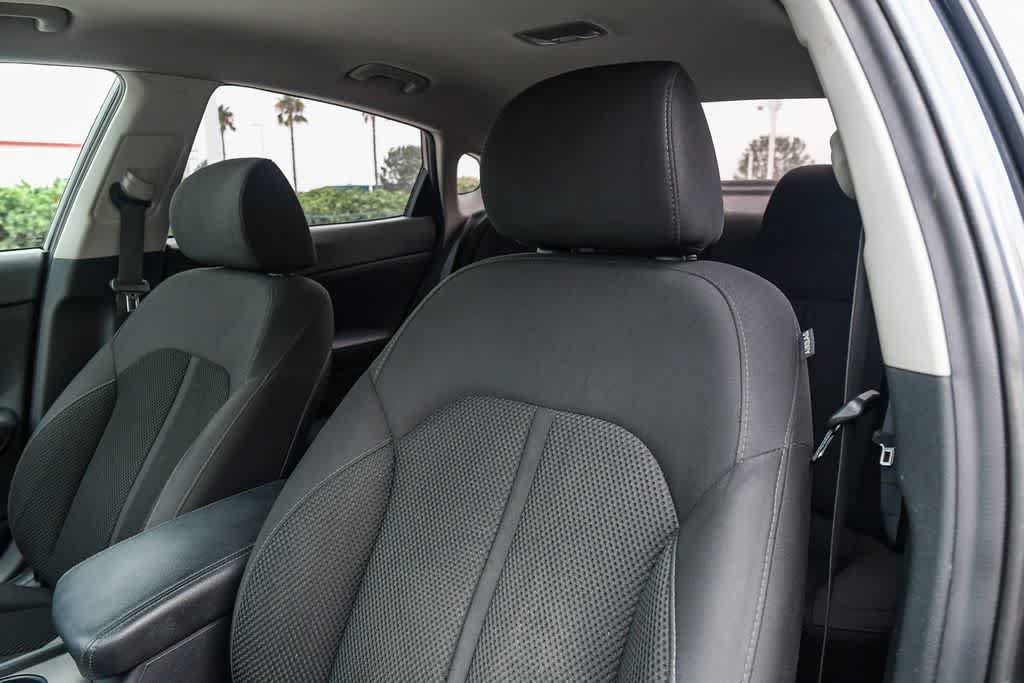Used 2019 Kia Optima LX FWD image 17