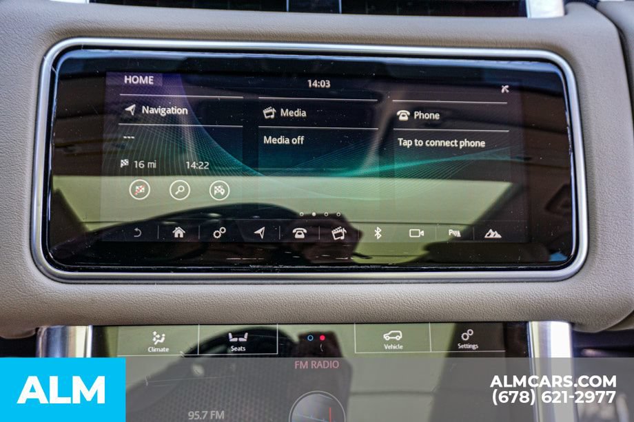 Used 2018 Land Rover Range Rover Sport SE AWD/4WD image 34