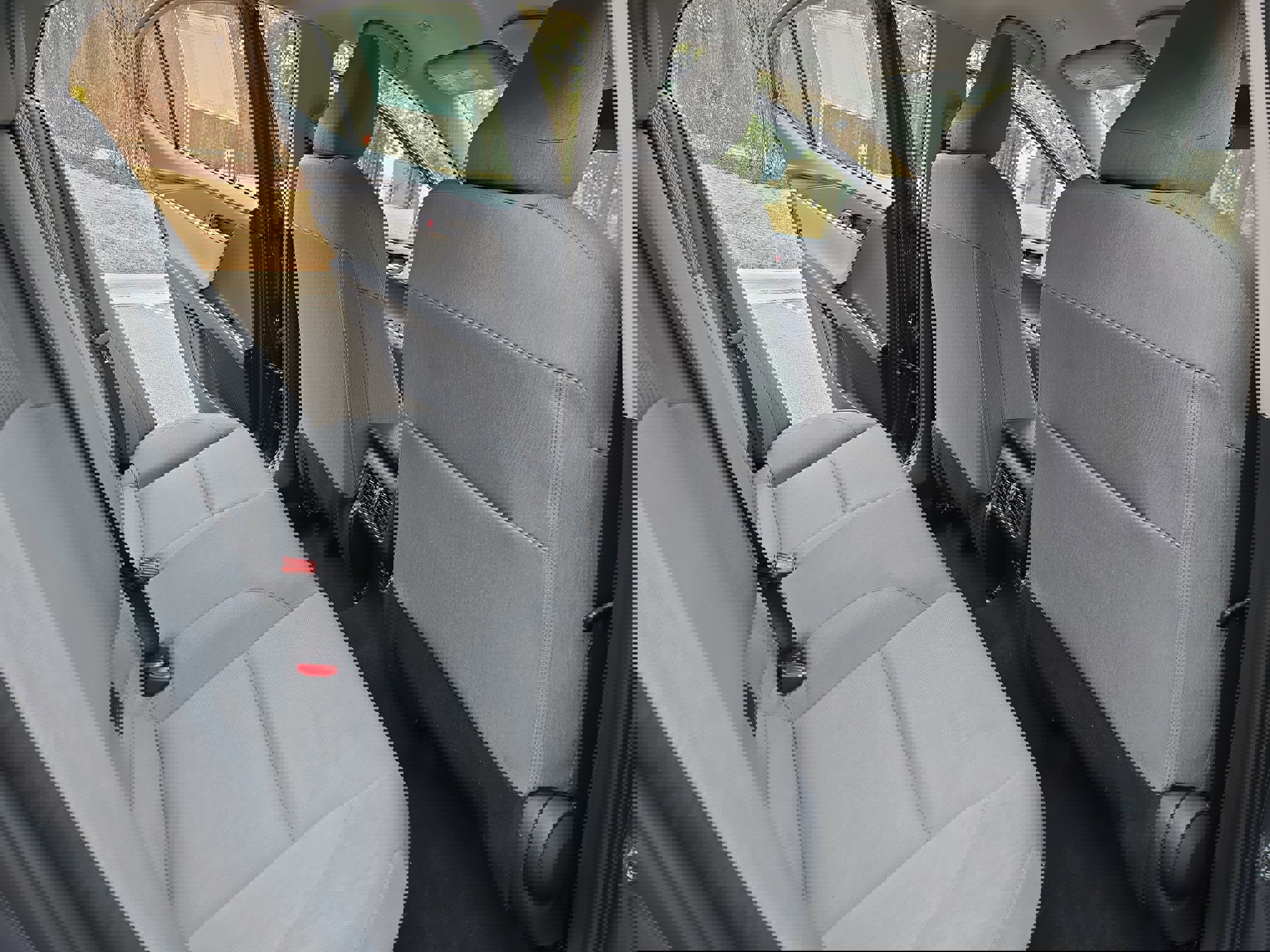 Used 2025 Toyota Camry LE image 11