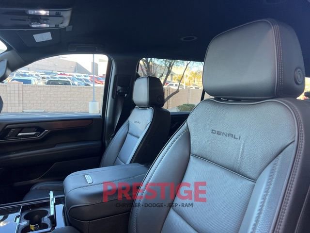 Used 2025 GMC Yukon XL Denali image 36