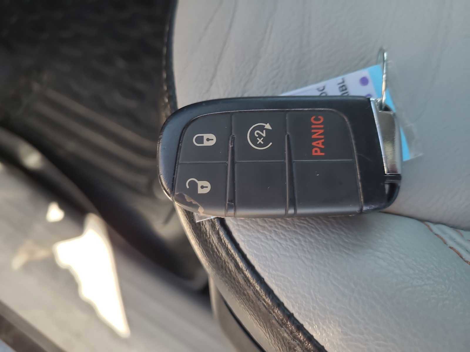 Used 2022 Jeep Compass Limited image 28