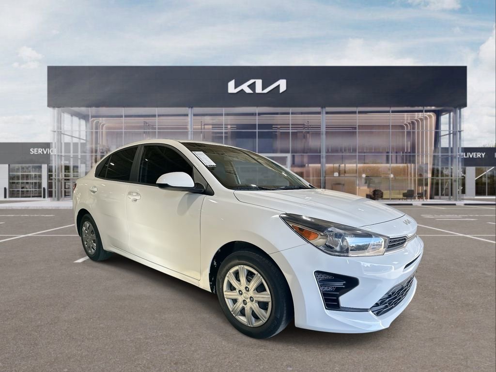 Used 2022 Kia Rio S image 2