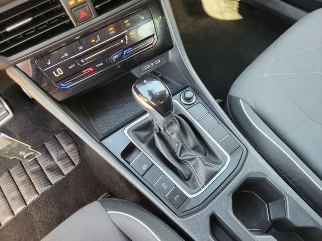 Used 2025 Volkswagen Jetta Sport image 19