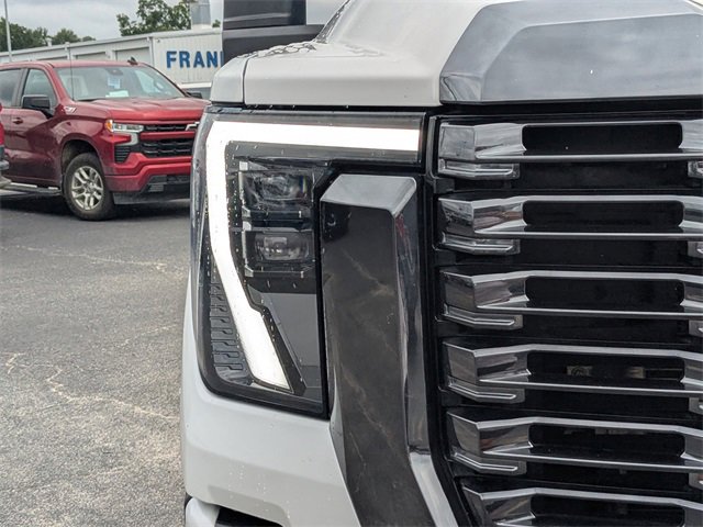 Used 2024 GMC Sierra 2500 Denali Ultimate image 10
