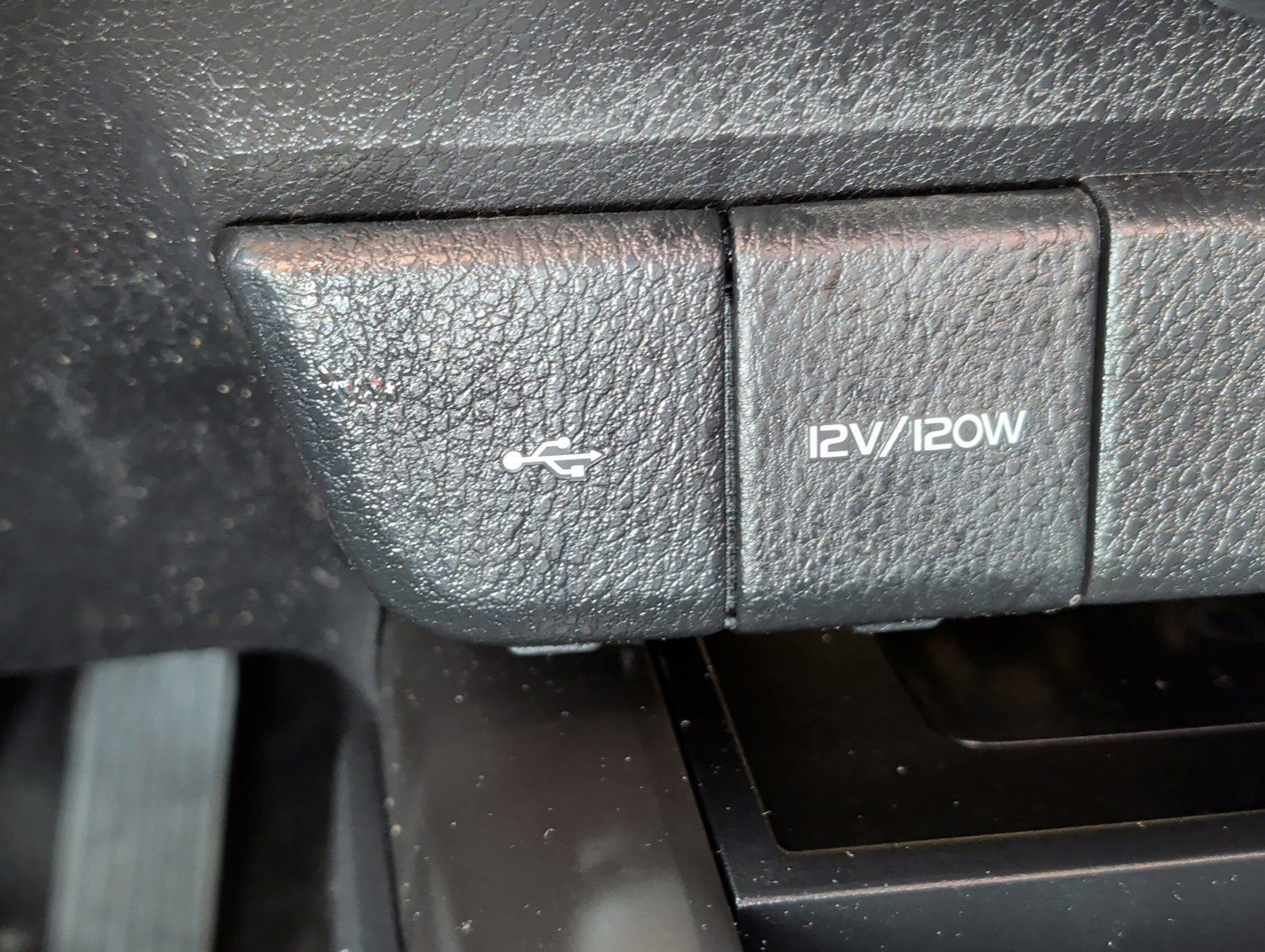 Used 2021 Toyota Camry XSE w/ Navigation Upgrade Package FWD image 28