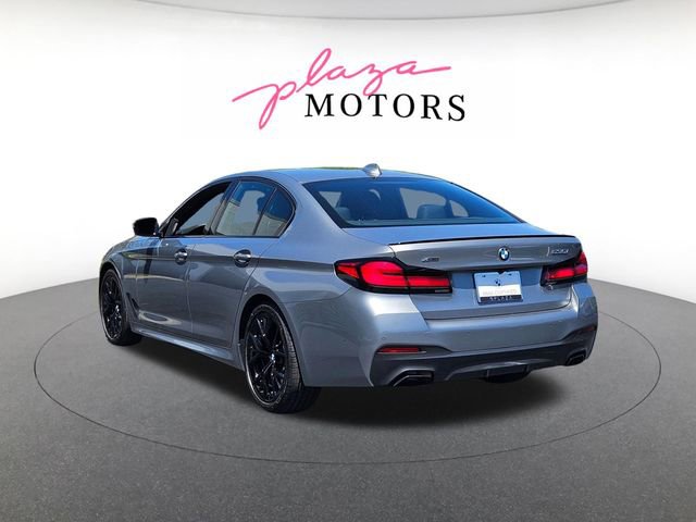 Certified 2023 BMW 530i xDrive w/ M Sport Package AWD/4WD image 7