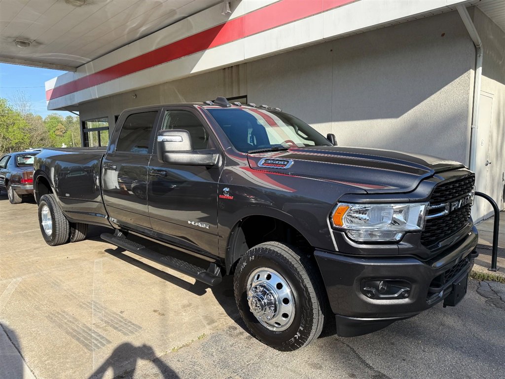 Used 2024 RAM 3500 Big Horn w/ Level 2 Equipment Group