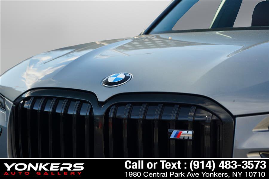 Used 2024 BMW X7 M60i w/ Executive Package image 72