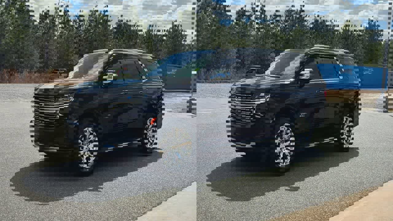 Used 2021 Chevrolet Tahoe Premier w/ Premium Package image 4