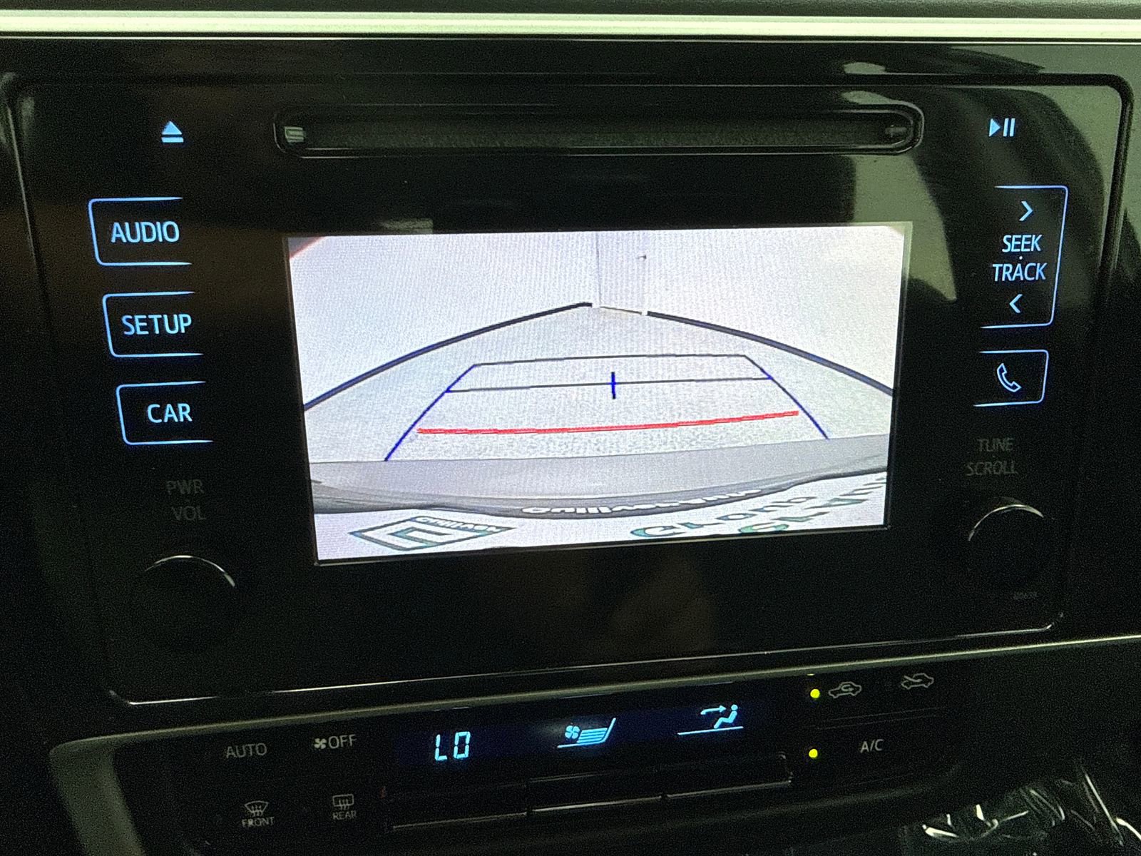 Used 2019 Toyota Corolla LE w/ Carpet Mat Package (TMS) FWD image 27
