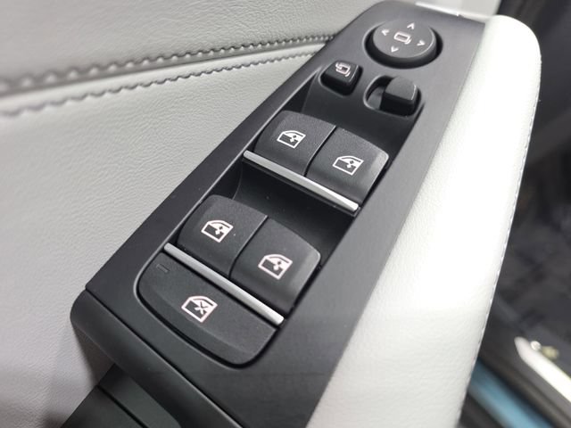 Used 2026 BMW X5 xDrive40i w/ Premium Package AWD/4WD image 24