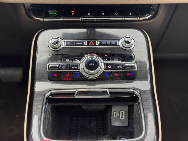 Used 2023 Lincoln Nautilus Reserve image 18