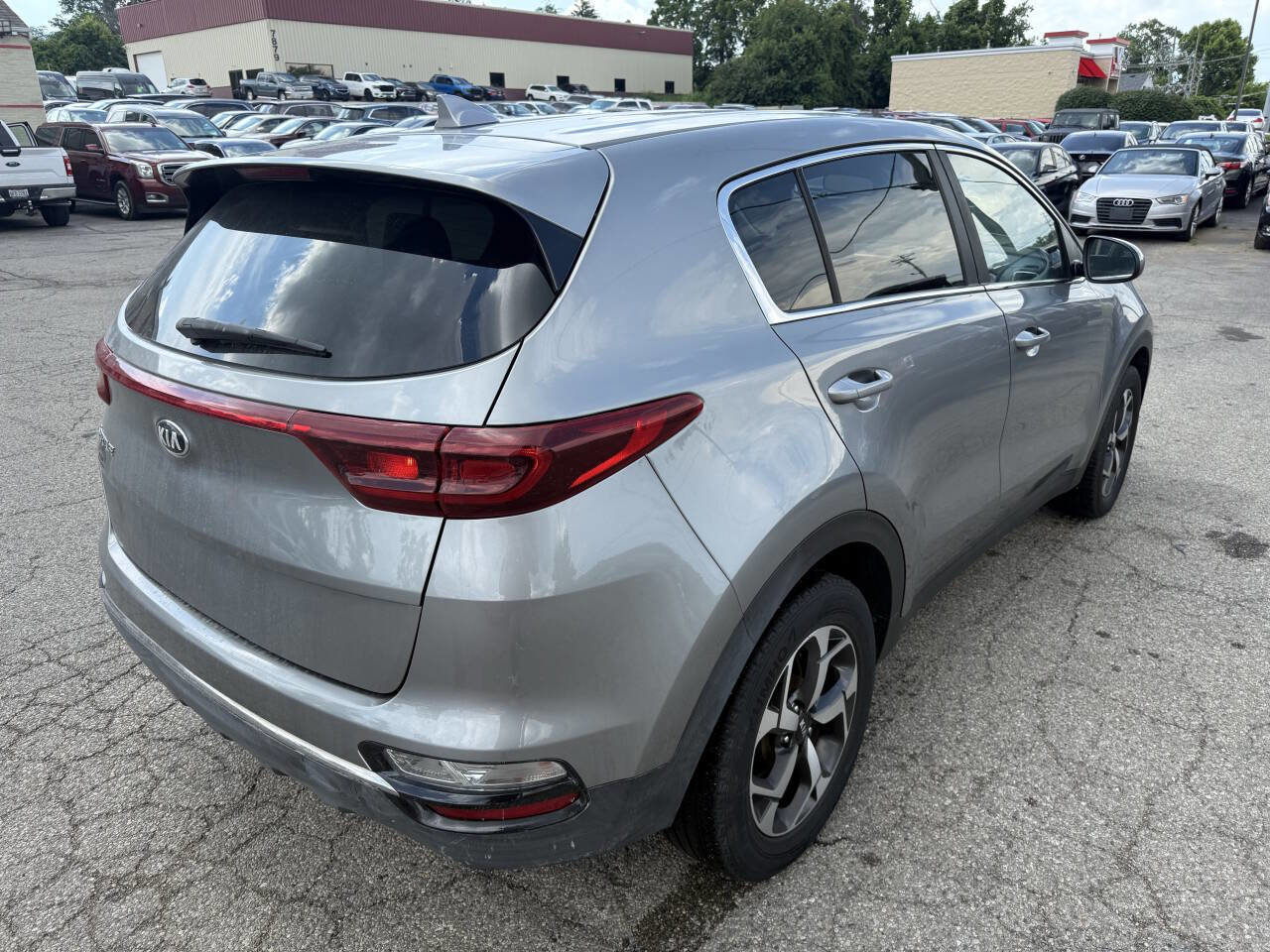 Used 2020 Kia Sportage LX image 4