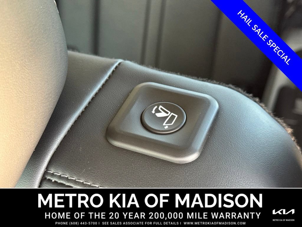 Used 2025 Kia Sorento EX FWD image 34
