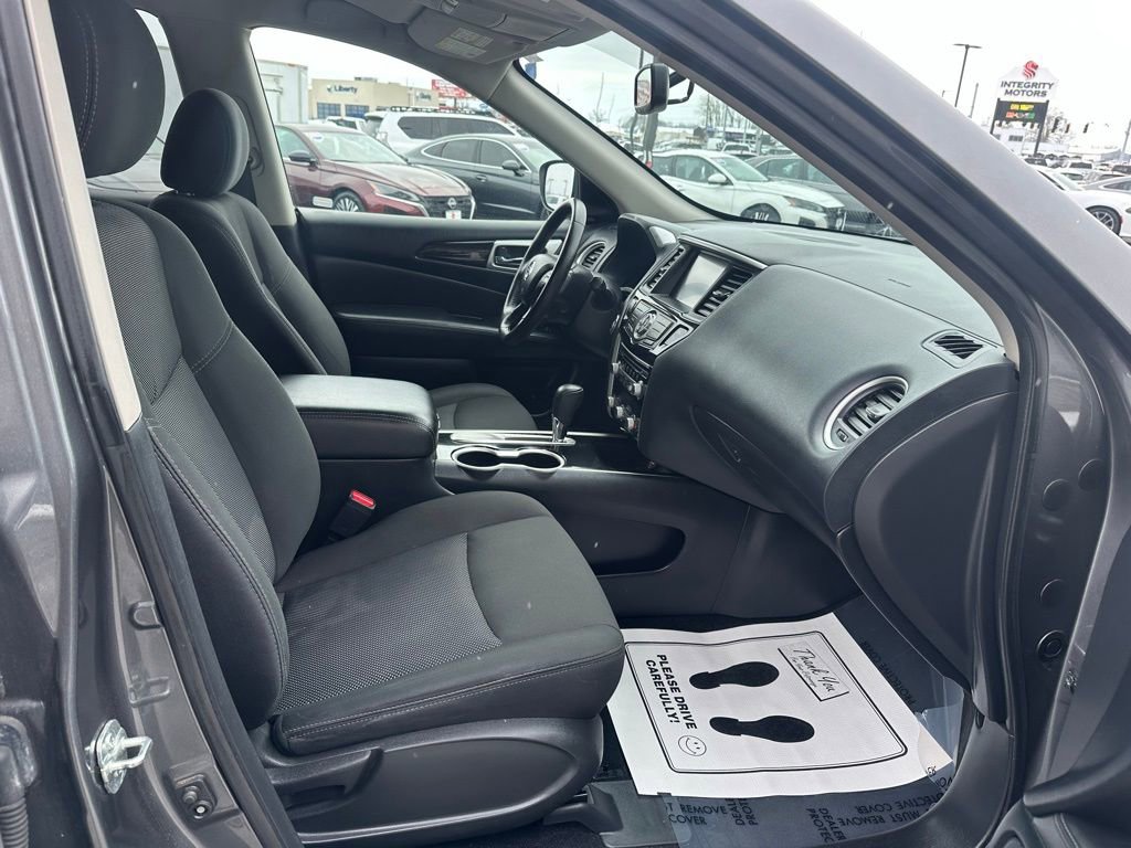 Used 2020 Nissan Pathfinder SV FWD image 23