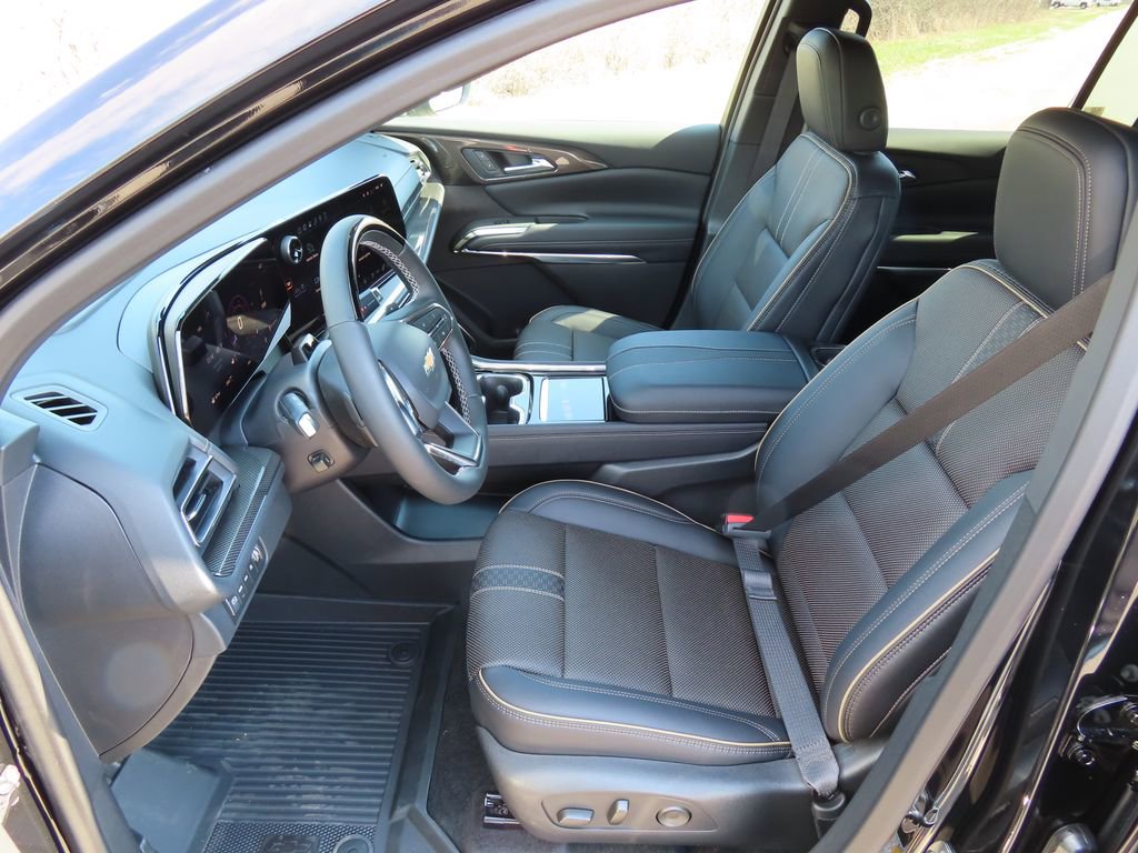 New 2026 Chevrolet Traverse High Country w/ LPO, Floor Liner Package image 23