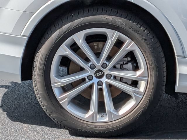 Used 2025 Audi Q7 3.0T Prestige AWD/4WD image 9