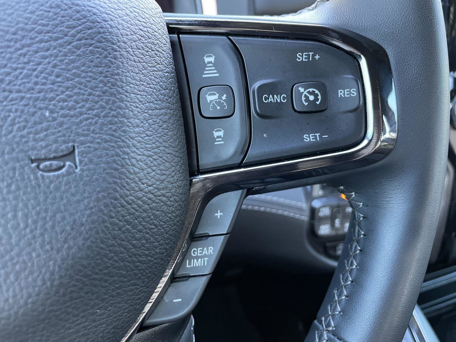 Used 2024 RAM 1500 Limited image 14