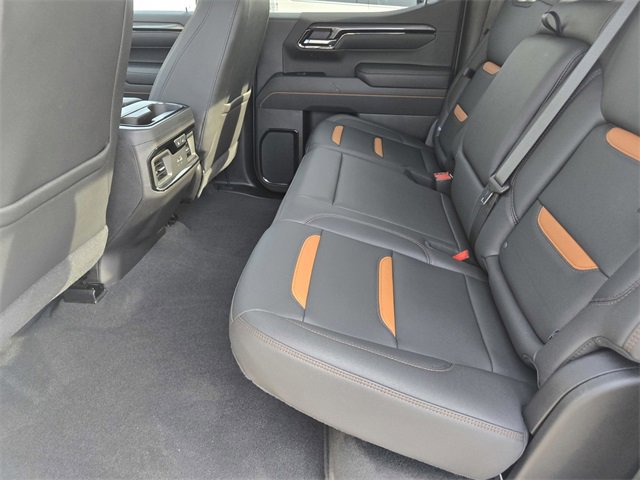 Used 2025 GMC Sierra 1500 AT4 image 11