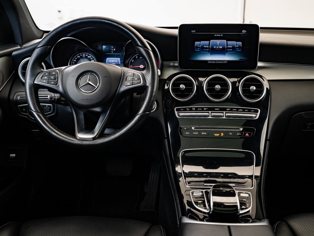Used 2017 Mercedes-Benz GLC 300 4MATIC image 31
